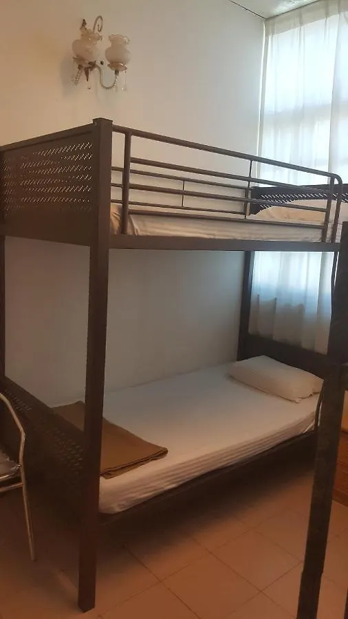 G99 Hotel George Town Malásia