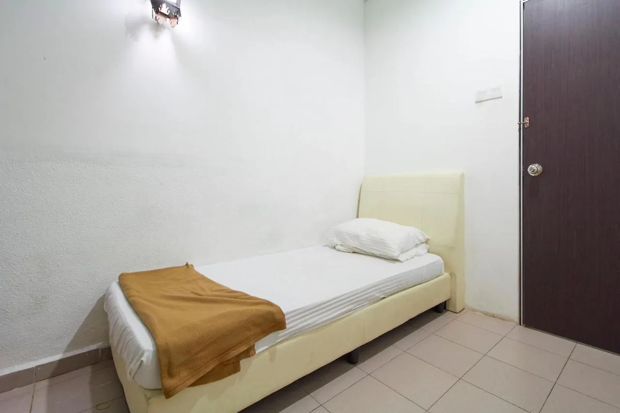 G99 Hotel George Town